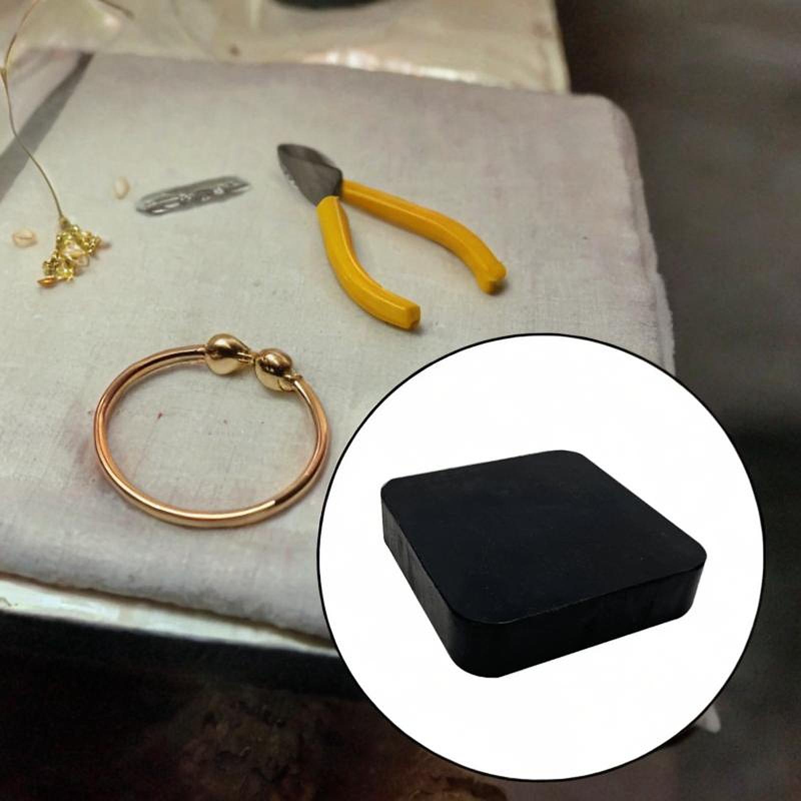 Rubberen bankblok voor het mak - Xtool Jewelry Making recensie en prijs